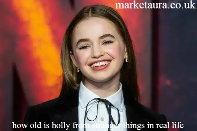 how old is holly from stranger things in real life